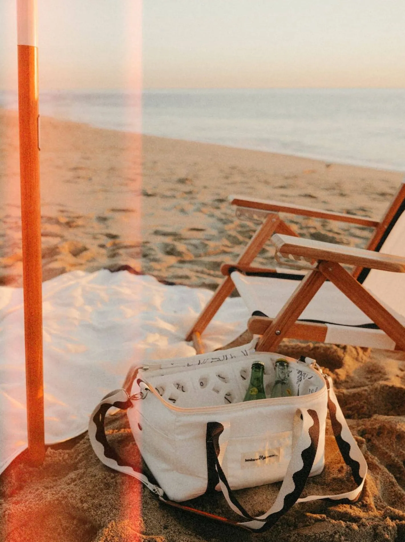Business & Pleasure Co. The Beach Towel - Rivie White