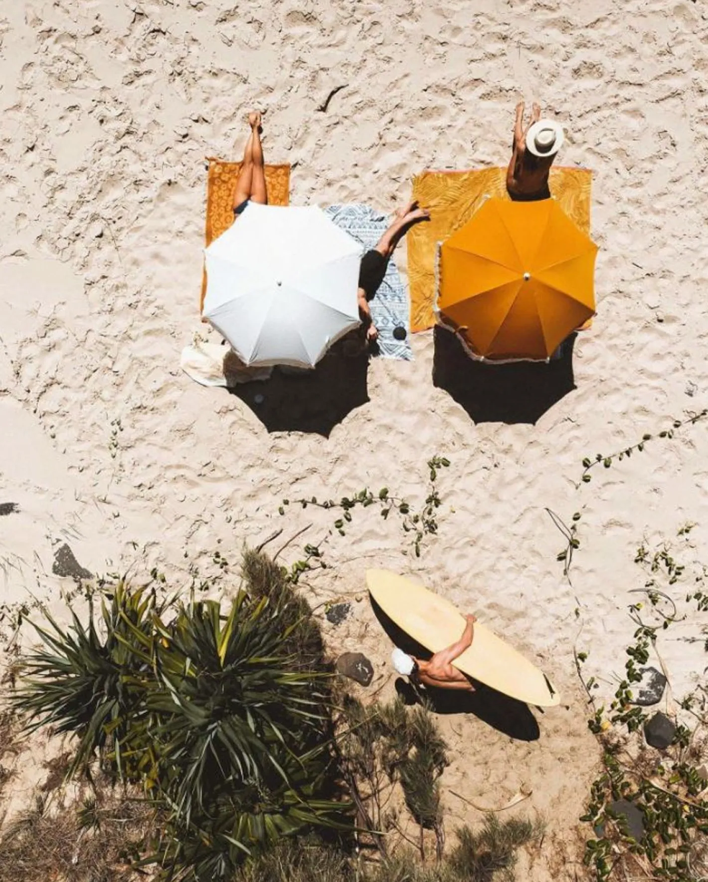 Business & Pleasure Co. The Holiday Beach Umbrella - Vintage Gold