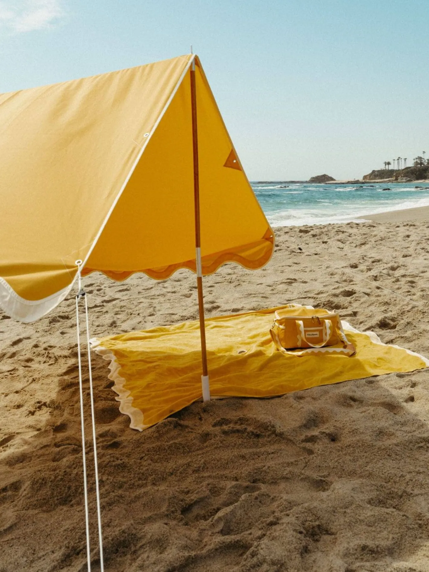 Business & Pleasure Co. The Premium Beach Tent - Rivie Mimosa