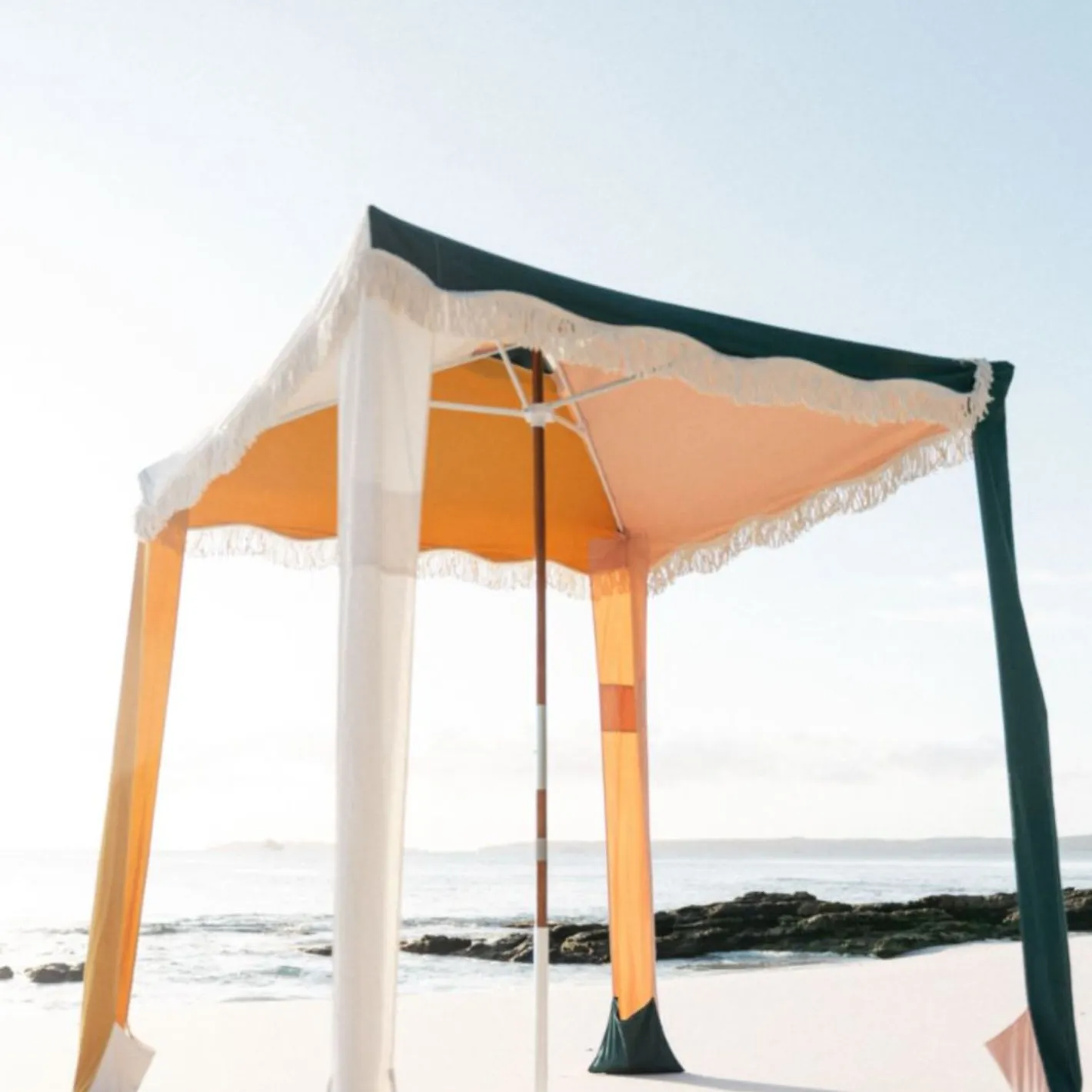 Business & Pleasure Co. The Premium Cabana - 70'S Cinque