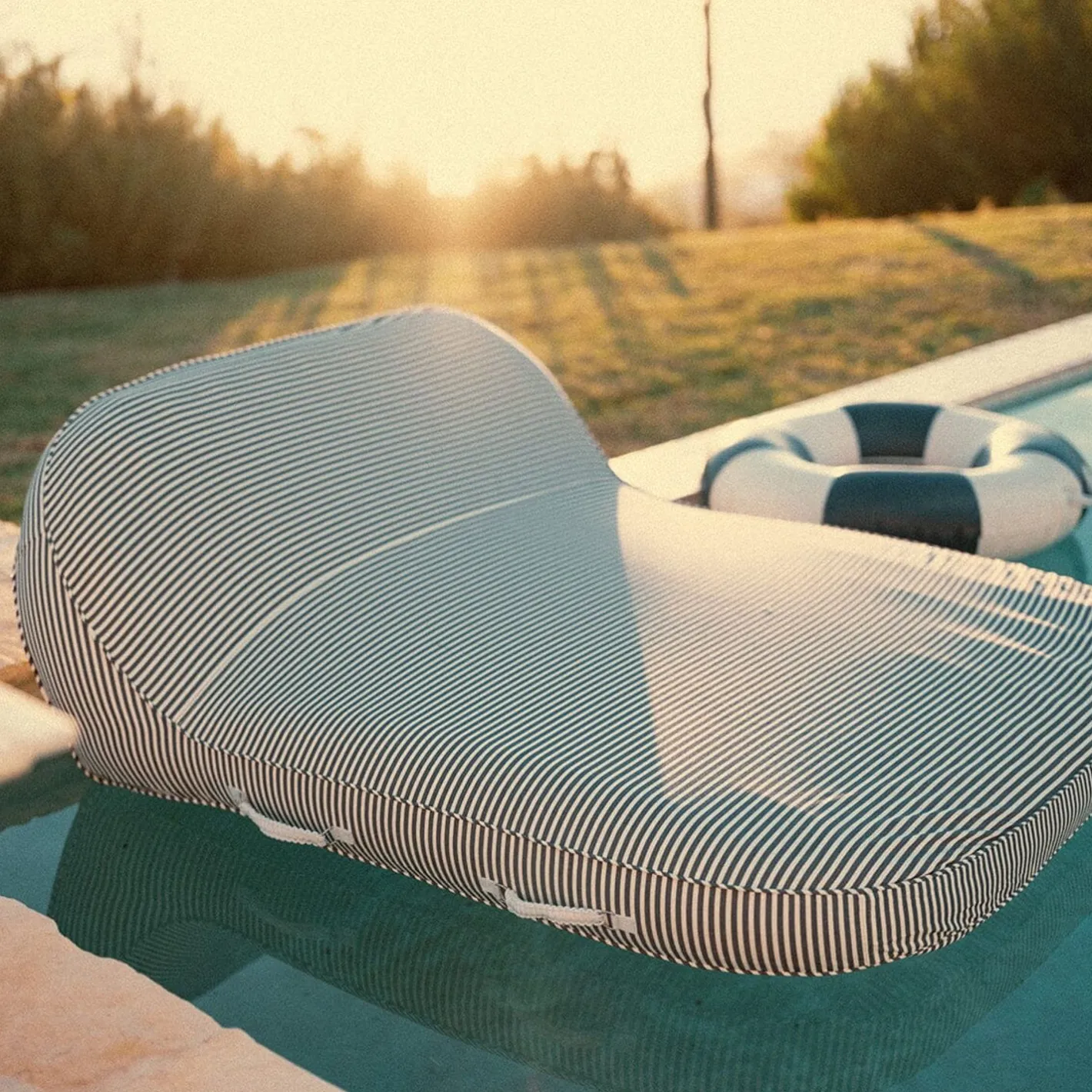 Business & Pleasure Co. The Xl Pool Lounger - Laurens Navy Stripe